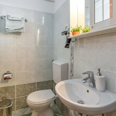 בית הארחה Haus Diana